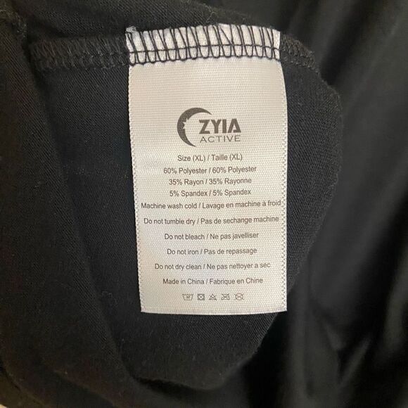 ZYIA Active Shoulder Tee Black Spellout XL - Picture 3 of 4